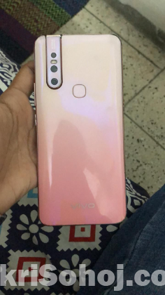 Vivo v 15